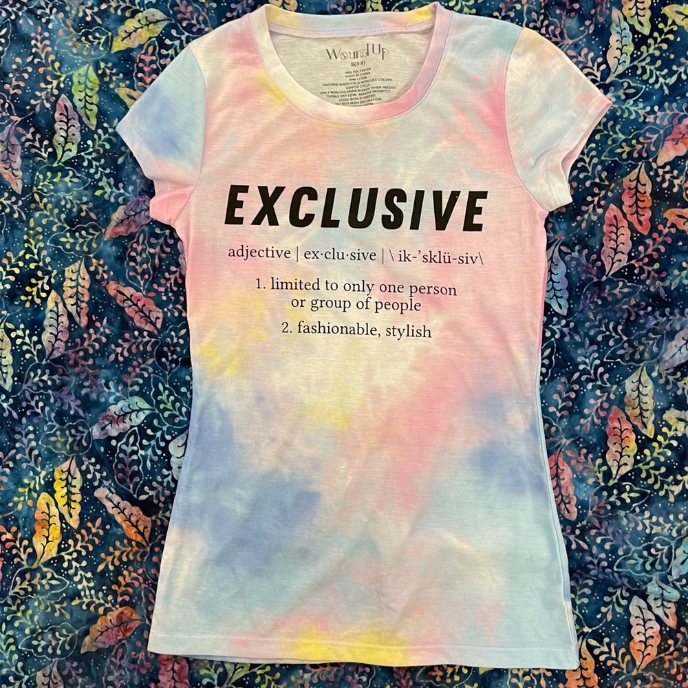New Exclusive Tie Die Tee Size small 3/5